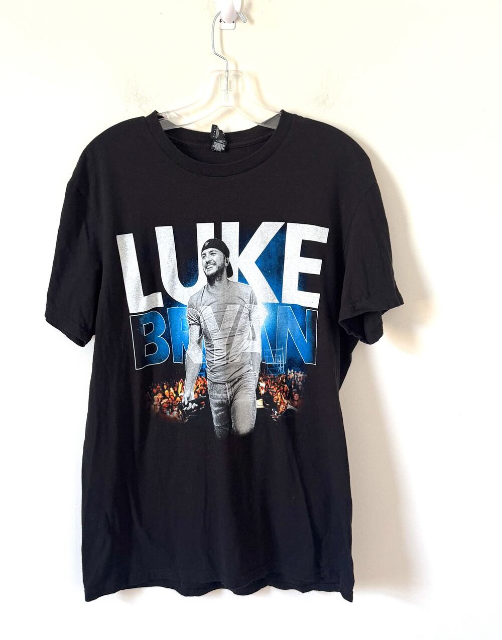 Luke Bryan 100% Cotton Tour T-Shirt Black Blue Size Large